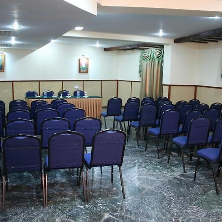 Best Western Amrutha Castle Hyderabad Eksteriør bilde