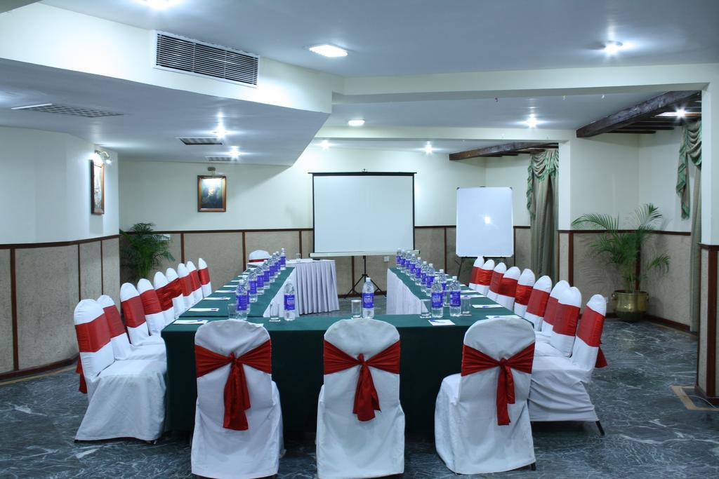 Best Western Amrutha Castle Hyderabad Eksteriør bilde